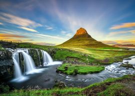 Lais Puzzle - Sonnenuntergang über Kirkjufellsfoss Wasserfall und Kirkjufell Berg in Island - 100, 200 & 500 Teile