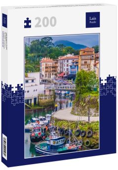 Lais Puzzle - Llanes, ein schönes und lebhaftes Fischerdorf am Kantabrischen Meer, Fürstentum Asturien, Nordwestspanien - 200 Teile