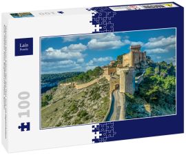 Lais Puzzle - Historisches Alarcon-Schloss über dem Fluss Jucar mit abgewinkeltem Turm, mehreren Toren, Bergfried und Palast, Spanien - 100 Teile
