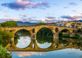 Lais Puzzle - Puente la Reina, Navarra, Spanien - 100, 200, 500 & 1.000 Teile