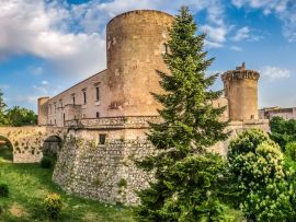 Lais Puzzle - Berühmte aragonesische Burg (Castello Aragonese) in Venosa, Basilikata, Süditalien - 500 & 1.000 Teile
