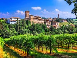Lais Puzzle - Romantische Weinstraße mit mittelalterlichen Schlössern in Italien. Region Emilia Romagna, Dorf Levizzano - 500 & 1.000 Teile