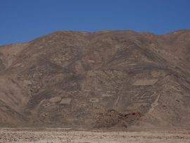 Lais Puzzle - Große Gruppe alter Petroglyphen auf den Hügeln bei Cerro Pintados in der Atacama-Wüste in der Tarapaca-Region im Norden Chiles. - 500 & 1.000 Teile