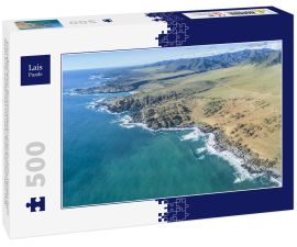 Lais Puzzle - Eine Luftaufnahme des Nationalparks Llanos de Challe, Atacama-Wüste an der Küste. Erstaunliche Landschaft wie diese Küste des Pazifischen Ozeans in Carrizal Bajo Stadt mit seinen Schluchten und Tälern, Chile - 500 Teile
