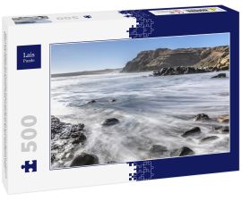 Lais Puzzle - Das weiße Wasser des Chorrillos Beach kracht mit den Felsen der Küste während einer Langzeitbelichtung in Chile, wobei der Sand der Atacama-Wüste auf dem Wasser des Pazifischen Ozeans endet, vielleicht die besten Stränden in Chile - 500...