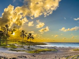 Lais Puzzle - Anakena Strand mit seinem Ahu Nau Nau Moais, einem der schönsten Orte auf der Osterinsel und seiner Rapa Nui Kultur - 500 & 1.000 Teile