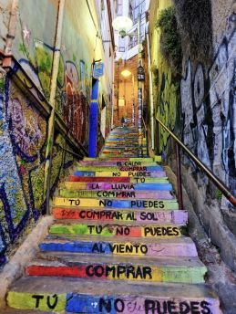 Lais Puzzle - Bunte Treppen in Valparaiso, Chile - 500 & 1.000 Teile