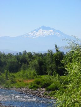 Lais Puzzle - Anden und Achibueno. Blick auf den Nevado de Longaví. Maule Region, Chile - 500 & 1.000 Teile