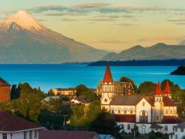 Lais Puzzle - Puerto Varas am Ufer des Llanquihue-Sees mit dem Vulkan Osorno im Hintergrund, X Region de Los Lagos, Chile - 500 & 1.000 Teile