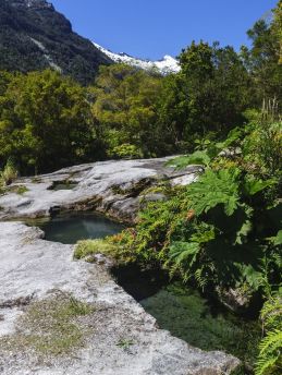 Lais Puzzle - Chile, Patagonien, Lake District, Pumalin Park. Cahuelmo heiße Quelle - 500 & 1.000 Teile