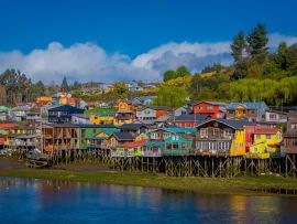Lais Puzzle - Häuser auf Stelzen Palafitos in Castro, Chiloe Island, Patagonien - 500 & 1.000 Teile