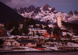 Lais Puzzle - Blick auf Puerto Williams bei Sonnenaufgang vom Beagle-Kanal aus gesehen, Chile - 100, 200, 500 & 1.000 Teile