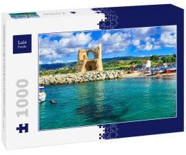 Lais Puzzle - Traditionelles Fischerdorf Briatico in Kalabrien mit türkisfarbenem Meer und altem sarazenischen Turm. Italien - 1.000 Teile