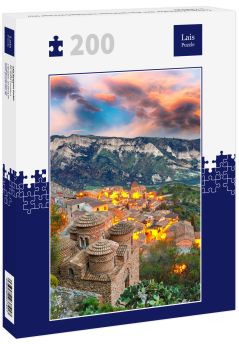 Lais Puzzle - Sonnenaufgang über dem alten berühmten mittelalterlichen Dorf Stilo in Kalabrien - 200 Teile