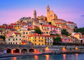 Lais Puzzle - Cervo an der Mittelmeerküste von Ligurien, Italien - 100, 200, 500 & 1.000 Teile