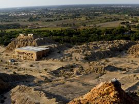 Lais Puzzle - Panoramablick auf Huacas in Tucume, Peru - 500 & 1.000 Teile