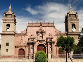 Lais Puzzle - Peru, Plaza de Armas in Ayacucho - 500 & 1.000 Teile