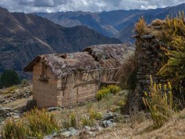 Lais Puzzle - Standort Piruro. Inka-Tempel. Anden. Peru. Region Huanuco, Provinz Huamalies, Distrikt Tantamayo - 500 & 1.000 Teile