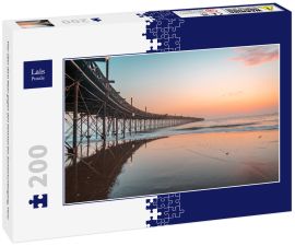 Lais Puzzle - Pier über dem Meer gegen den Himmel bei Sonnenuntergang, Peru - 200 Teile