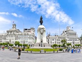 Lais Puzzle - Panorama des Plaza San Martin - Lima in Peru - 500 & 1.000 Teile
