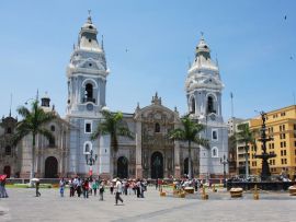 Lais Puzzle - Die Kathedrale von Lima in Peru - 500 & 1.000 Teile