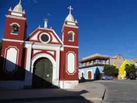 Lais Puzzle - Belen-Kirche in Moquegua (Süd-Peru) - 500 & 1.000 Teile