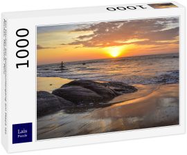 Lais Puzzle - Ein Fischer bei Sonnenuntergang am Playa las Pocitas, Mancora, Peru - 1.000 Teile