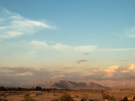 Lais Puzzle - Wüste und Berge in der Stadt Tacna, Peru - 500 & 1.000 Teile