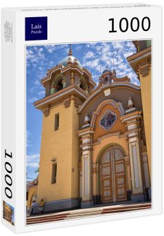 Lais Puzzle - Kirche im Zentrum der tropischen Stadt Tumbes Peru - 1.000 Teile