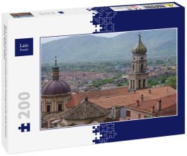 Lais Puzzle - Blick auf die Kirche Annunziata und im Hintergrund die Stadt Venafro. Isernia, Molise, Italien - 200 Teile