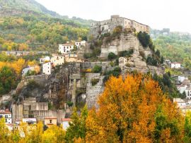 Lais Puzzle - Mittelalterliches Dorf Cerro al Volturno (Burg Pandone) in Molise - 500 & 1.000 Teile