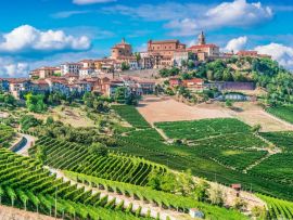Lais Puzzle - Blick auf La Morra in der Provinz Cuneo, Piemont, Italien - 500 & 1.000 Teile