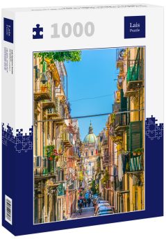 Lais Puzzle - Blick auf eine schmale Straße zur chiesa del carmine maggiore in Palermo, Sizilien, Italien - 1.000 Teile