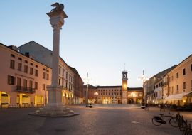 Lais Puzzle - Rovigo - Piazza Vittorio Emanuele am Abend - 500 & 1.000 Teile