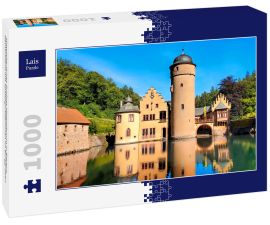 Lais Puzzle - Mittelalterliches Schloss Mespelbrunn in Bayern, Deutschland mit Spättagsreflexionen im Burggraben - 1.000 Teile
