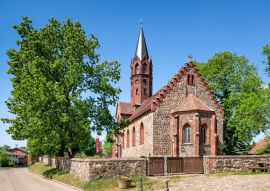 Lais Puzzle - Dorfkirche Altkünkendorf in der Uckermark, Brandenburg, Deutschland - 500 & 1.000 Teile