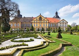 Lais Puzzle - Schloss Hundisburg bei Magdeburg, Deutschland - 500 & 1.000 Teile