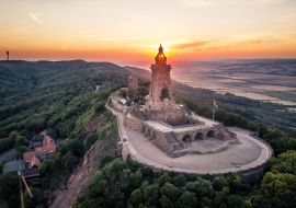 Lais Puzzle - Blick auf das Kyffhäuser-Denkmal in Thüringen, Deutschland - 500 & 1.000 Teile