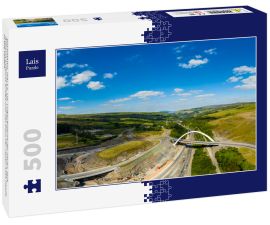 Lais Puzzle - BRYNMAWR, WALES, UK: Luftaufnahme der neuen Jack Williams Gateway Bridge und des Baus der neuen A465 Heads of the Valleys - 500 Teile