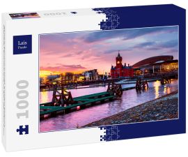 Lais Puzzle - Nächtliche Waterfront in Cardiff, Vereinigtes Königreich. Farbenfroher Sonnenuntergang mit Wales Millennium Center - 1.000 Teile