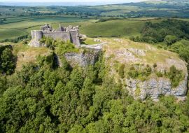 Lais Puzzle - Luftaufnahme der Ruinen einer alten Burg auf einem Hügel (Carreg Cennen, Wales, Großbritannien) - 500 & 1.000 Teile