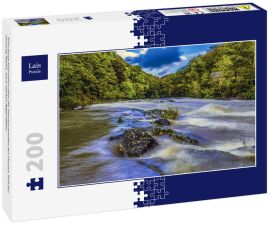 Lais Puzzle - Eine lange Exposition über die Stromschnellen des Flusses Teifi bei Cenarth, Wales, nach starken Regenfällen - 200 Teile
