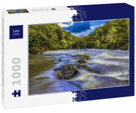 Lais Puzzle - Eine lange Exposition über die Stromschnellen des Flusses Teifi bei Cenarth, Wales, nach starken Regenfällen - 1.000 Teile
