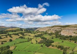 Lais Puzzle - Walisische Landschaft, von Castell Dinas Bran aus gesehen, in der Nähe von Llangollen, Denbighshire, Wales, UK - 500 & 1.000 Teile