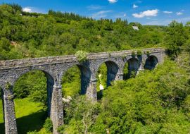 Lais Puzzle - Luftaufnahme des Pontsarn-Viadukts bei Morlais und Merthyr Tydfil in Südwales. Das Viadukt ist jetzt Teil des Wander- und Radwegenetzes Taff Trail. - 500 & 1.000 Teile