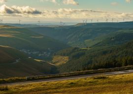 Lais Puzzle - Windturbinen auf den Hügeln bei Abergwynfi in Neath Port Talbot, West Glamorgan, Wales, UK - 500 & 1.000 Teile