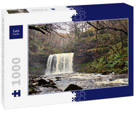 Lais Puzzle - Der Sgwd-yr-Eira-Wasserfall am Fluss Hepste ist einer von vier Wasserfällen auf dem Four Falls Trail in den Brecon Beacons - 1.000 Teile