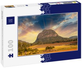Lais Puzzle - Glass House Mountains National Park in Australien mit dramatischem Sonnenlicht - 100 Teile