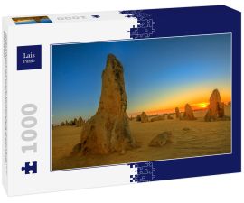 Lais Puzzle - Riesige Kalksteinformation in der Abenddämmerung. Die Pinnacles Wüste im Nambung National Park, bietet bei Sonnenuntergang die Show mit den schönsten Farben. Die Pinnacles sind eine wichtige Touristenattraktion in Westaustralien - 1.000...