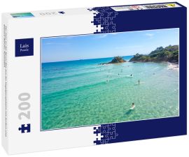 Lais Puzzle - Der Pass an der Byron Bay aus der Vogelperspektive mit Surfern und blauem Wasser, Australien - 200 Teile